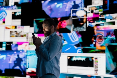 Multi-Channel Selling for Growing Merchants: The Complete 2026 Guide — Stratum Engage